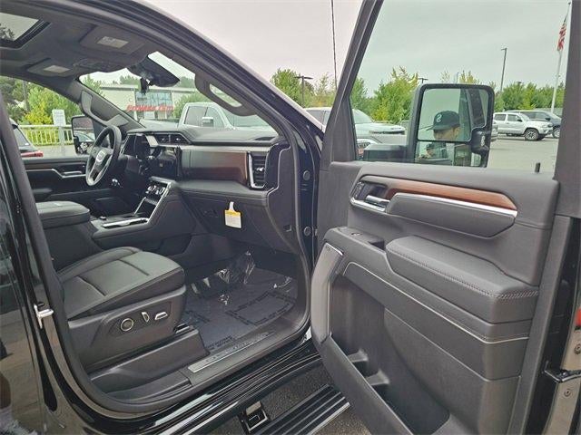 2025 GMC Sierra 3500 HD Denali