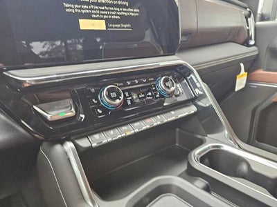 2026 GMC Sierra 3500 HD Denali Ultimate DRW