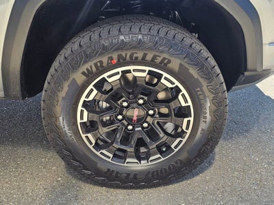 2026 GMC Canyon Base