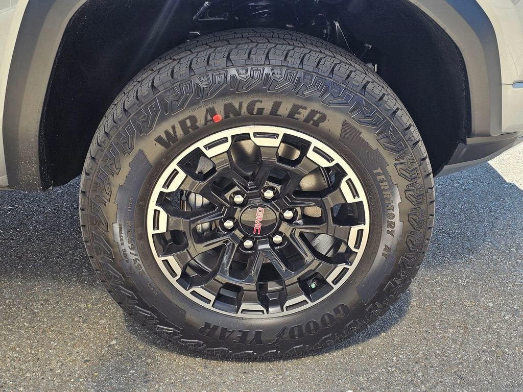 2026 GMC Canyon Base