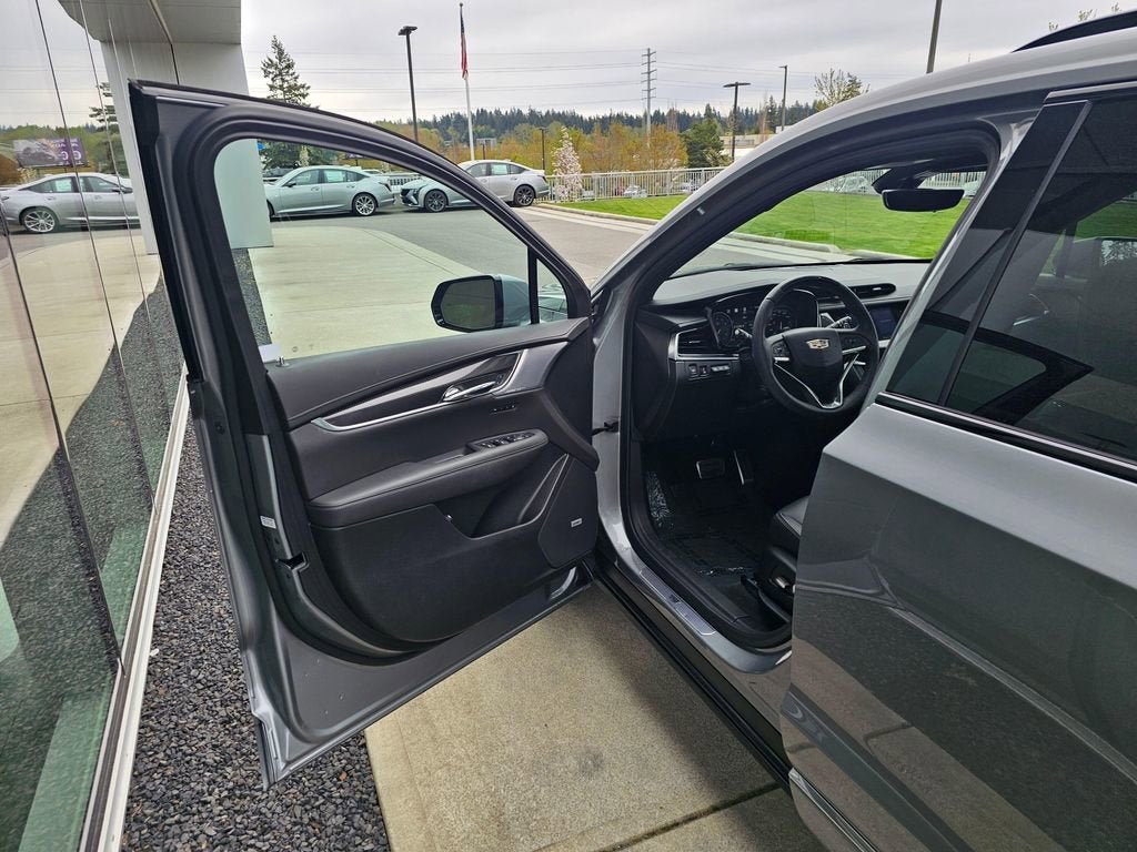 2024 Cadillac XT6 Base