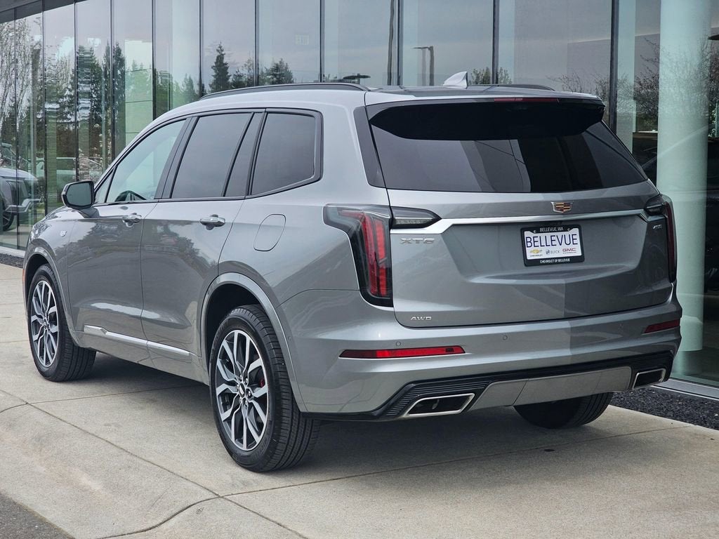 2024 Cadillac XT6 Base