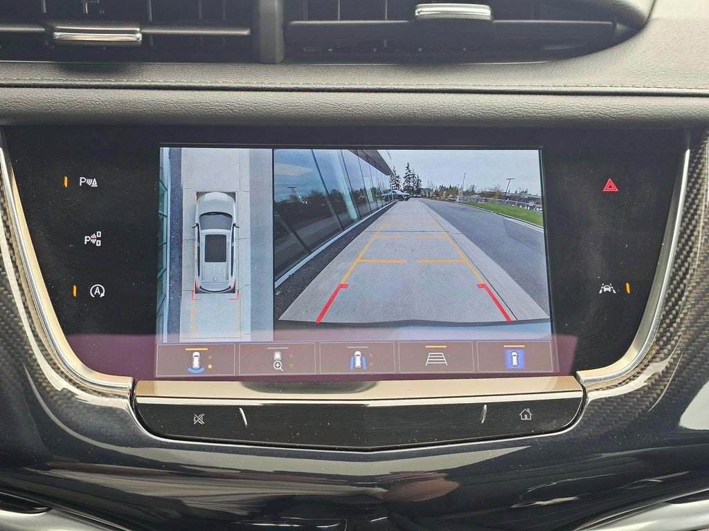 2024 Cadillac XT6 Base