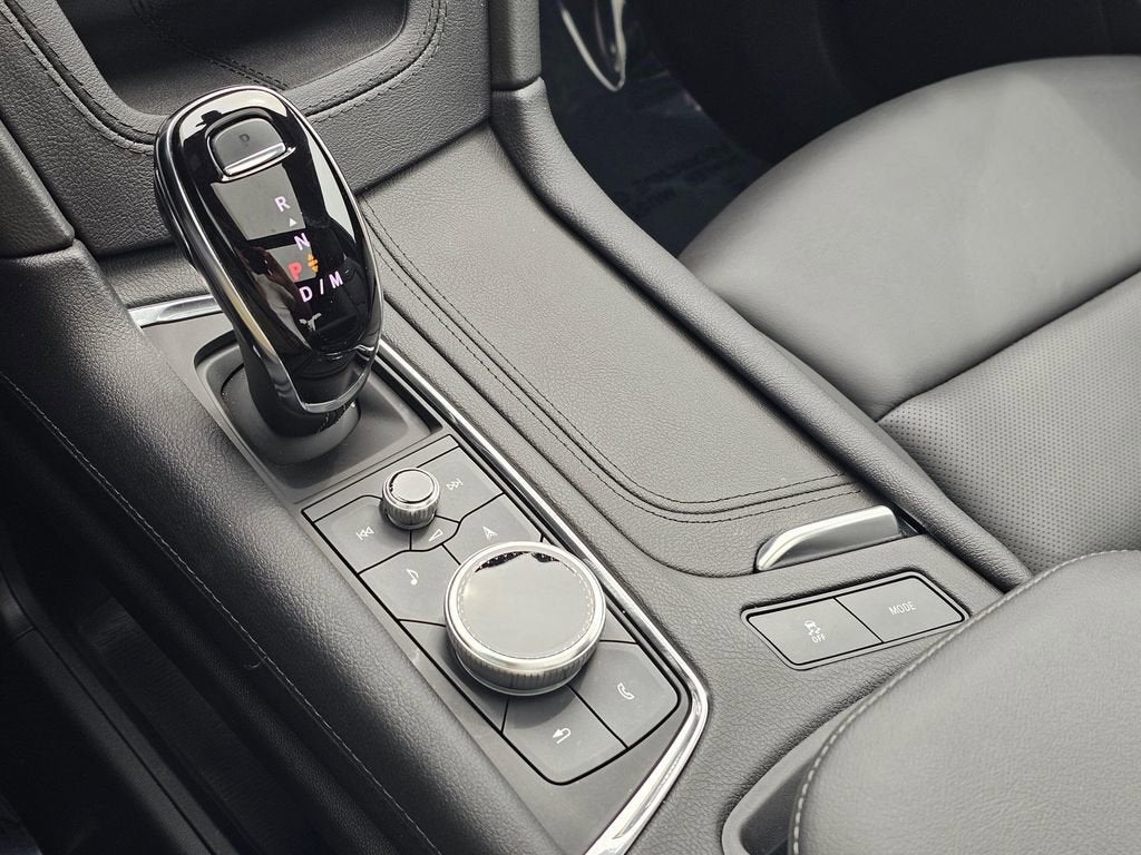 2024 Cadillac XT6 Base