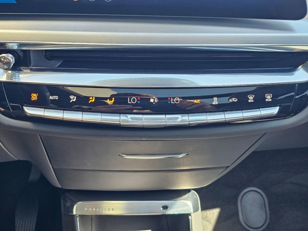 2025 Cadillac LYRIQ Base