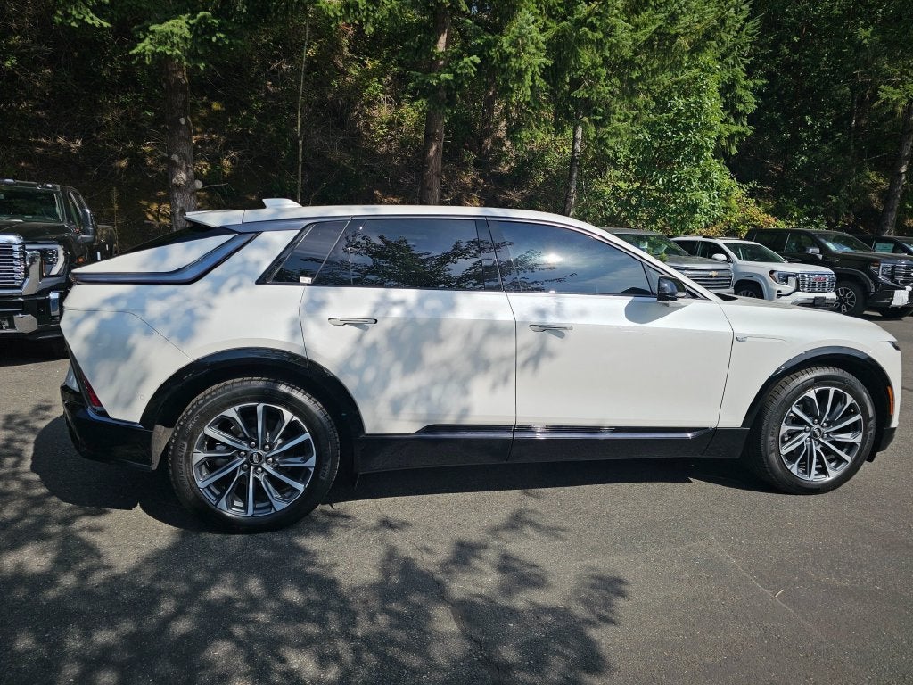2024 Cadillac LYRIQ Base