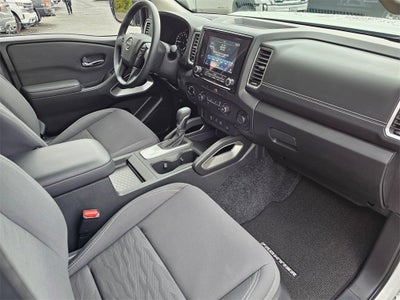 2023 Nissan Frontier Base