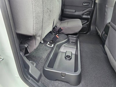 2023 Nissan Frontier Base