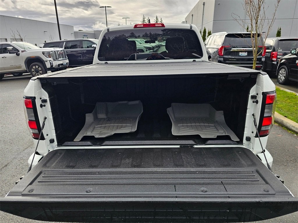 2023 Nissan Frontier Base