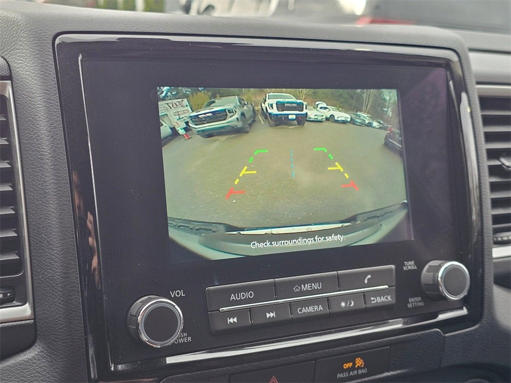 2023 Nissan Frontier Base