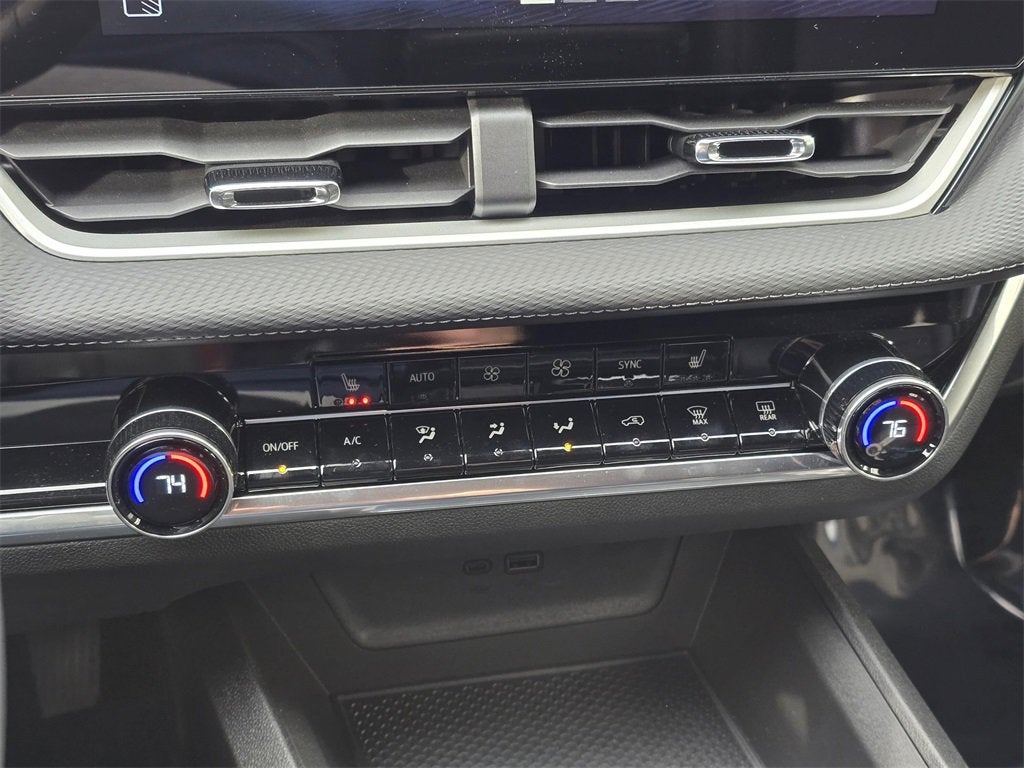 2025 Chevrolet Equinox Base