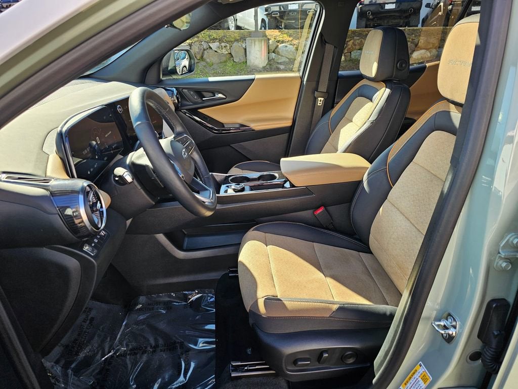 2025 Chevrolet Equinox Base