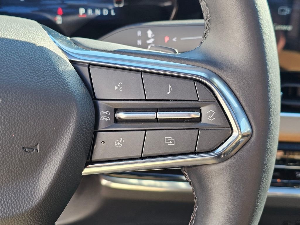 2025 Chevrolet Equinox Base