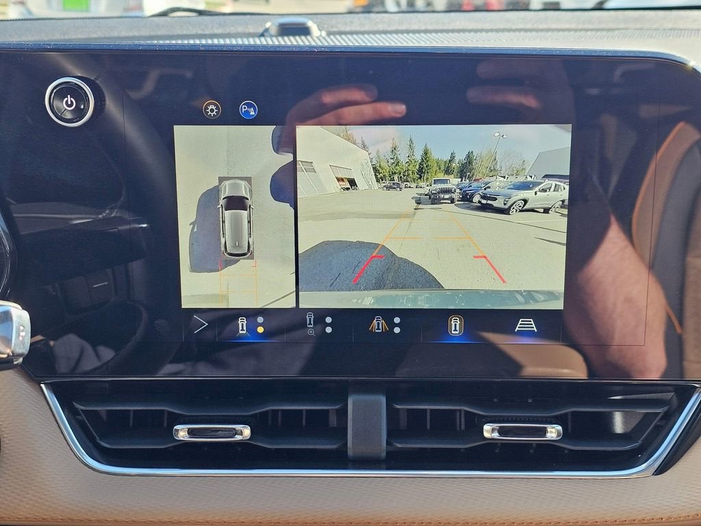 2025 Chevrolet Equinox Base