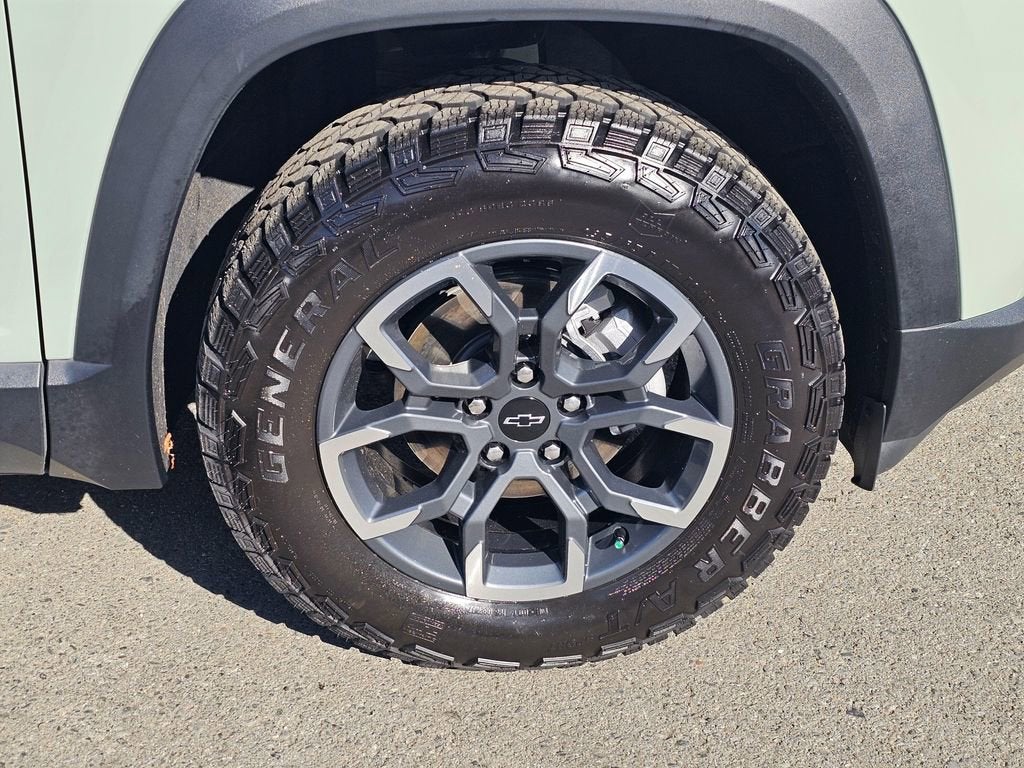 2025 Chevrolet Equinox Base