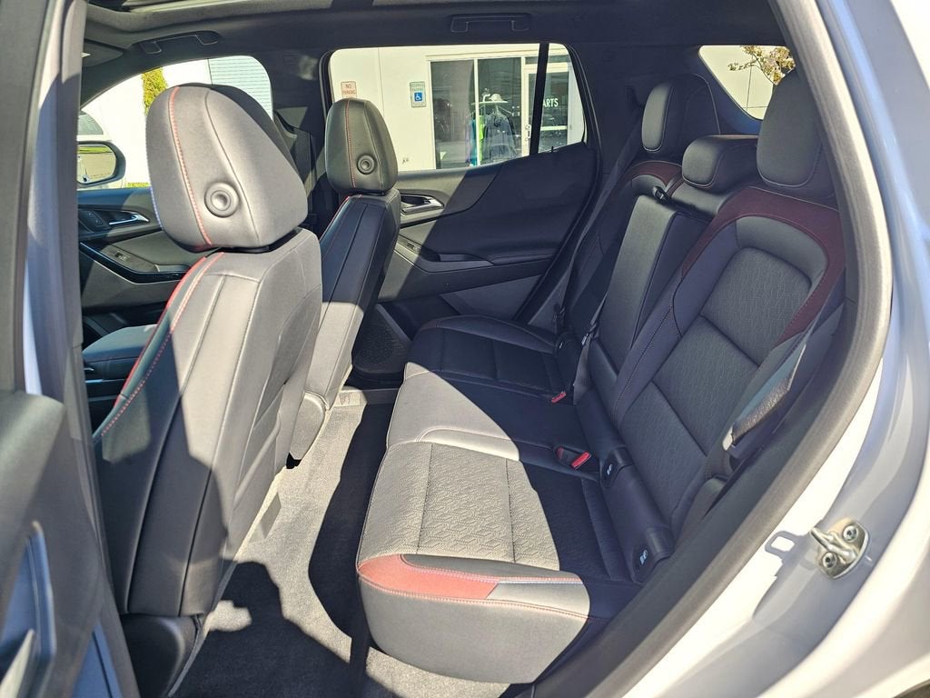 2025 Chevrolet Equinox Base