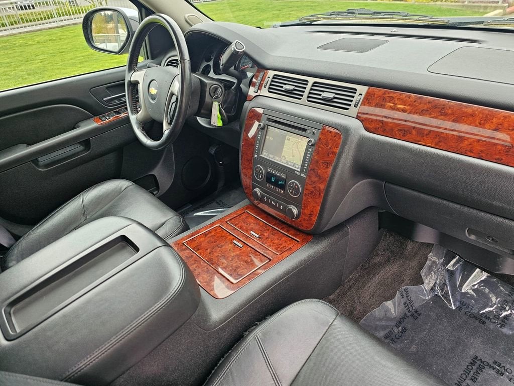 2013 Chevrolet Avalanche Base