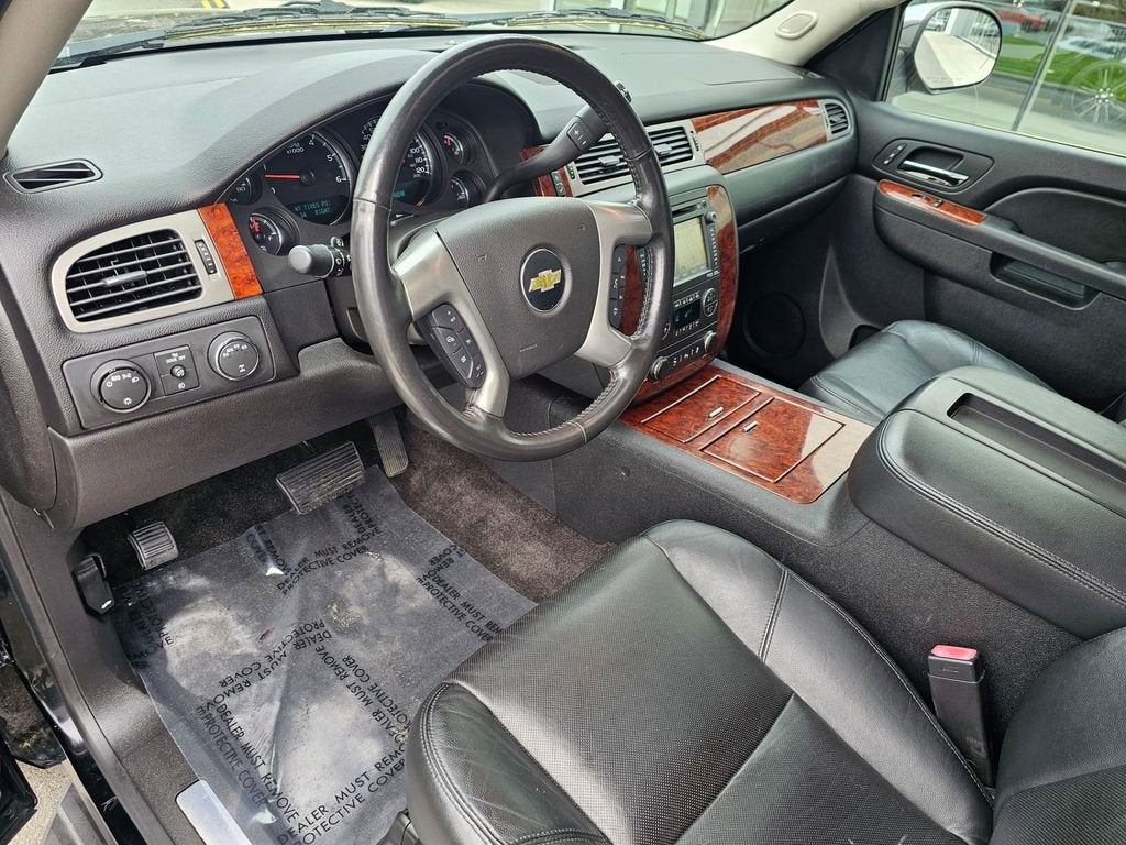 2013 Chevrolet Avalanche Base