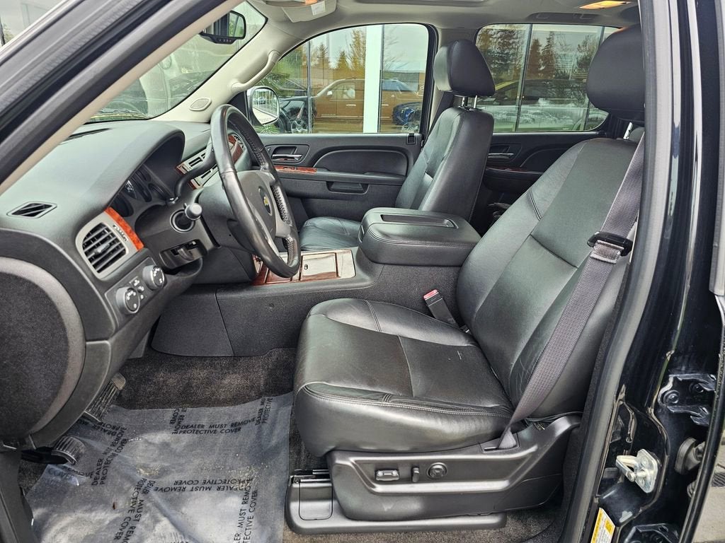 2013 Chevrolet Avalanche Base