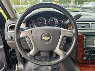 2013 Chevrolet Avalanche Base