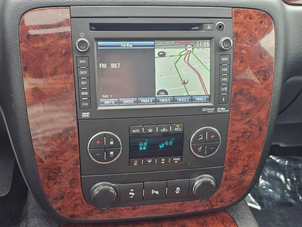 2013 Chevrolet Avalanche Base