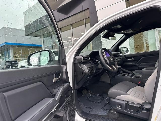 2024 Toyota Tacoma 4WD SR5