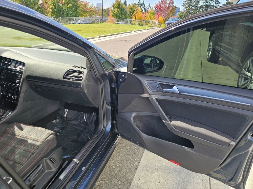 2018 Volkswagen Golf GTI Base