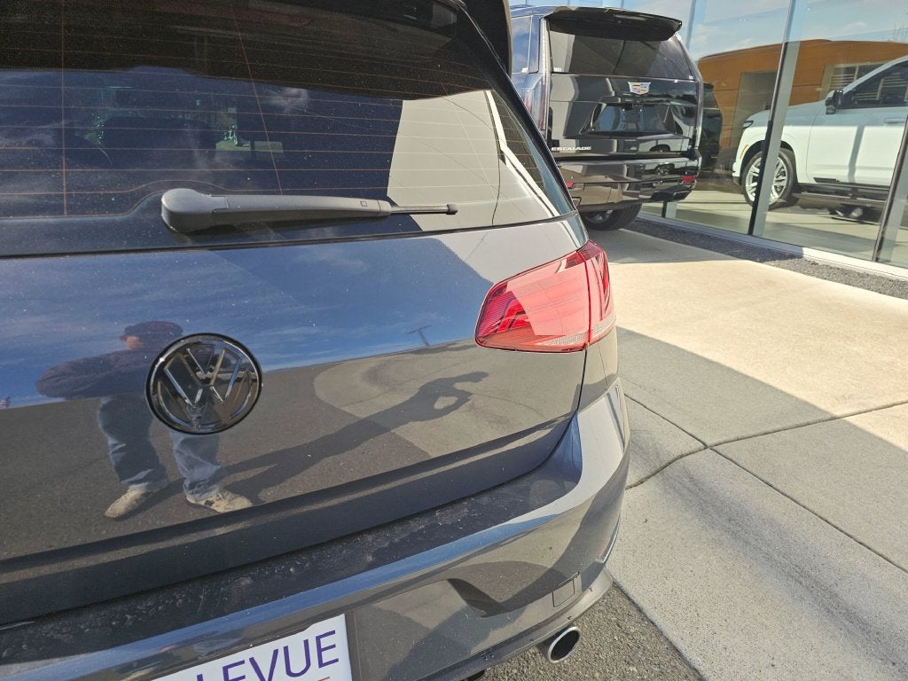 2018 Volkswagen Golf GTI Base