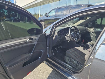 2018 Volkswagen Golf GTI Base