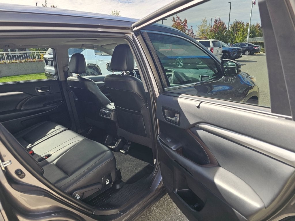 2019 Toyota Highlander Base