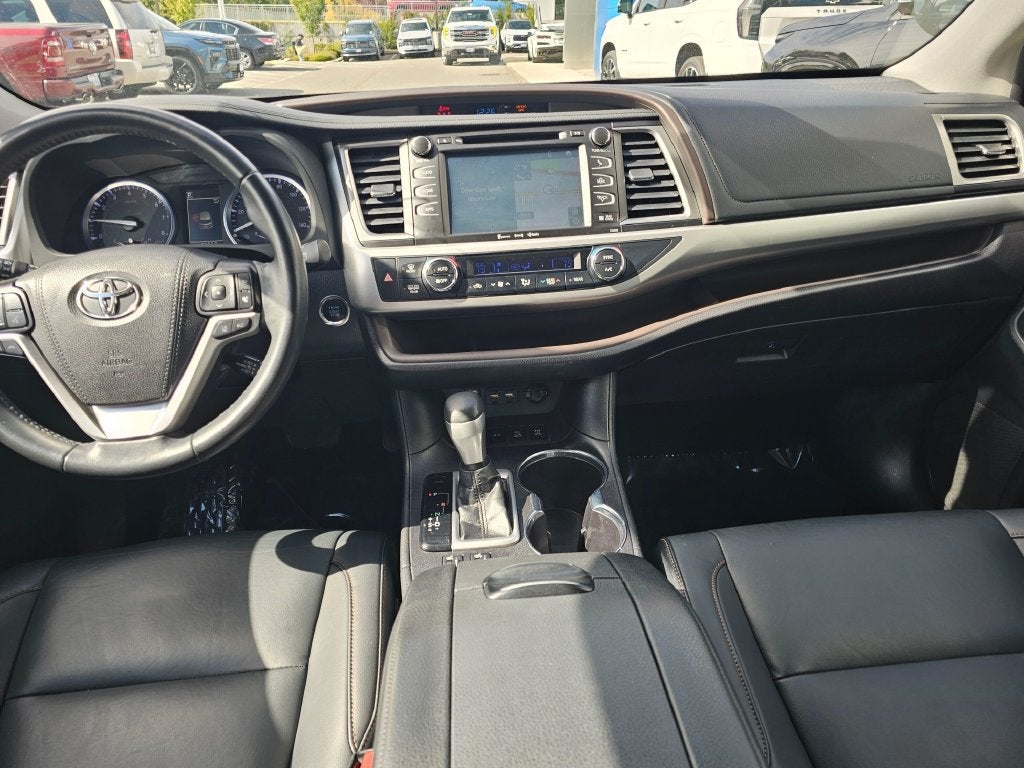 2019 Toyota Highlander Base