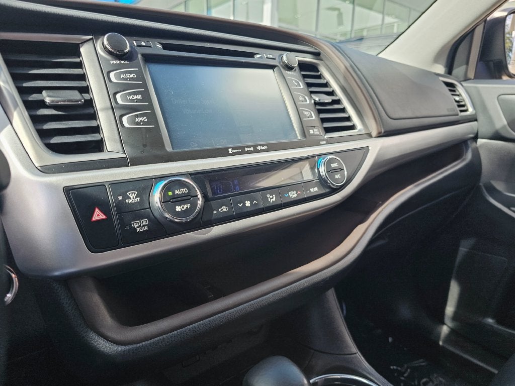 2019 Toyota Highlander Base