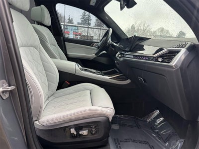 2023 BMW X7 Base