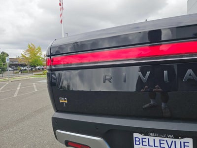 2023 RIVIAN R1T Base