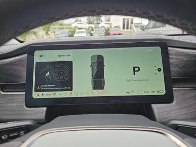 2023 RIVIAN R1T Base