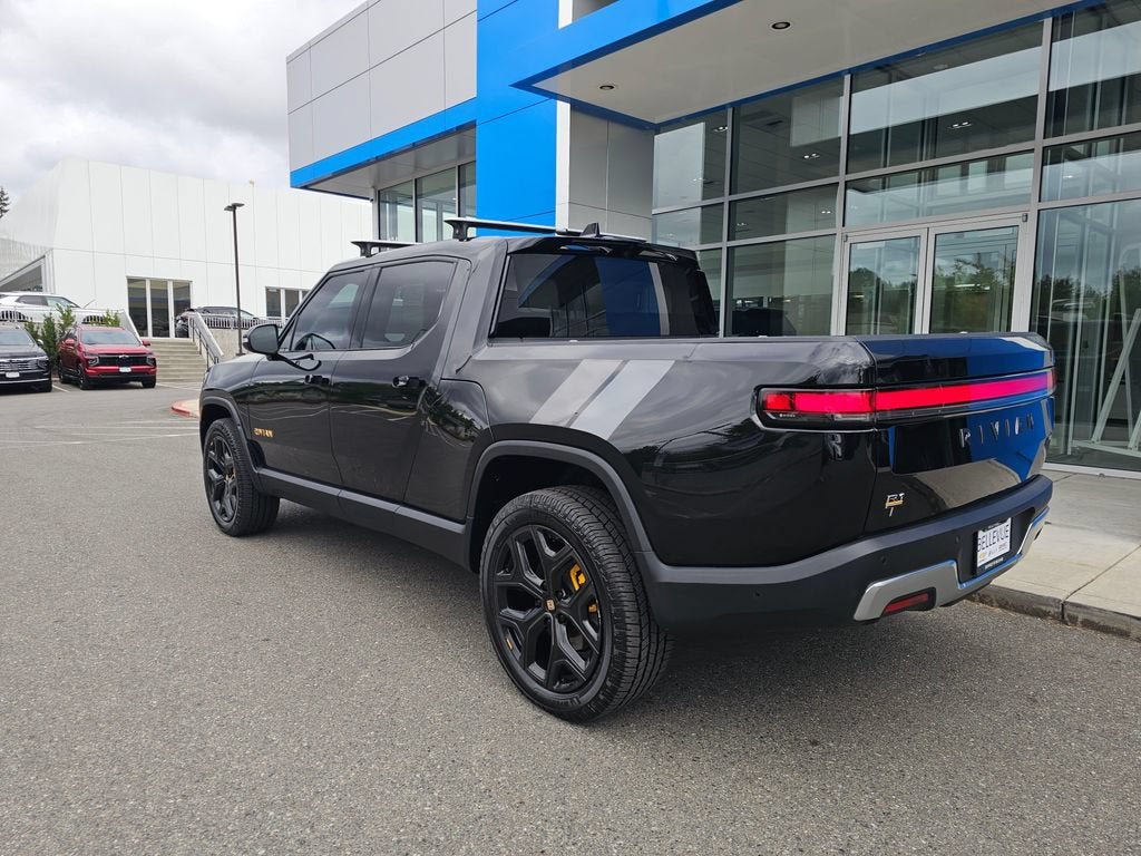 2023 RIVIAN R1T Base