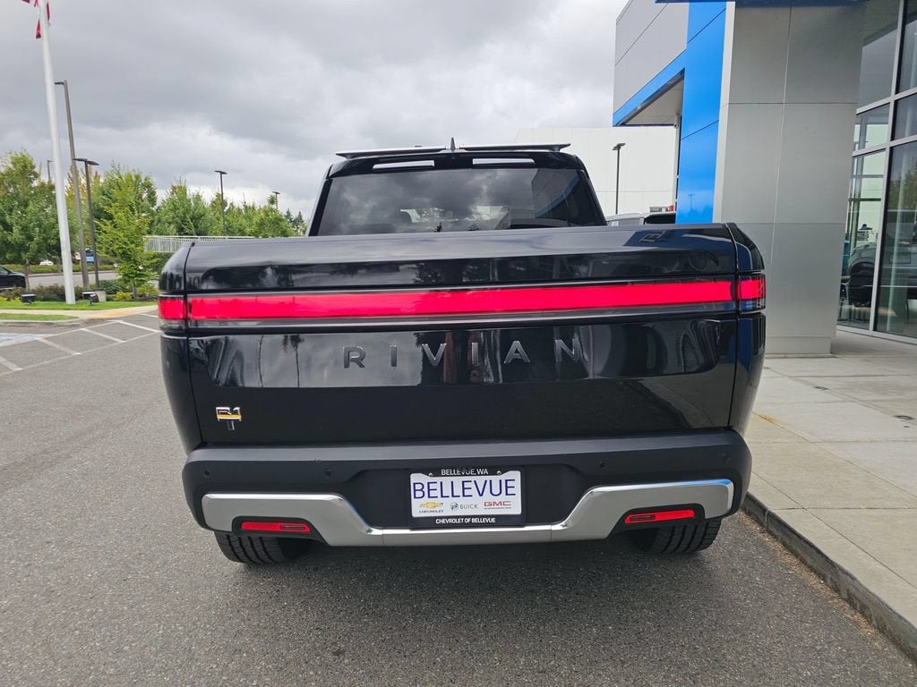 2023 RIVIAN R1T Base