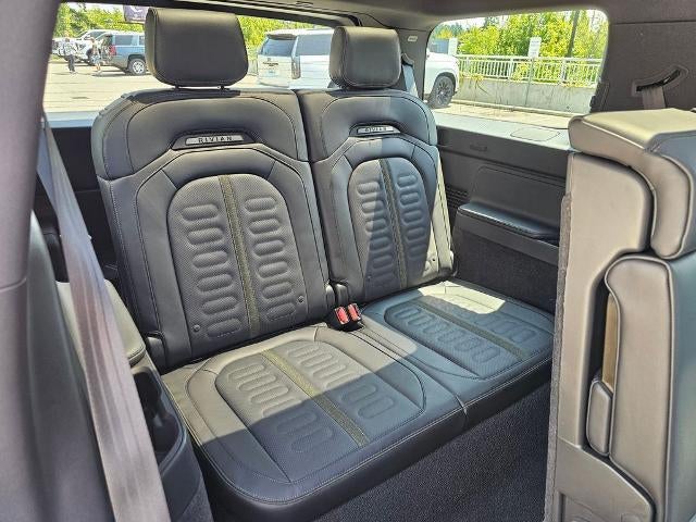 2025 RIVIAN R1S Adventure