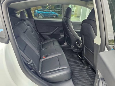 2022 Tesla Model Y Base