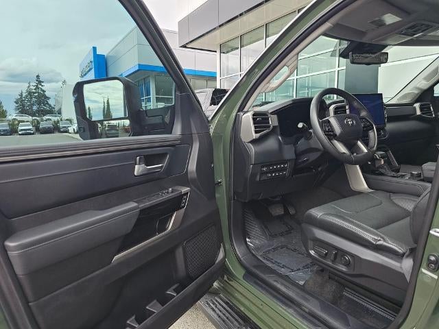 2023 Toyota Sequoia SR5