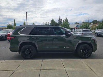 2023 Toyota Sequoia SR5