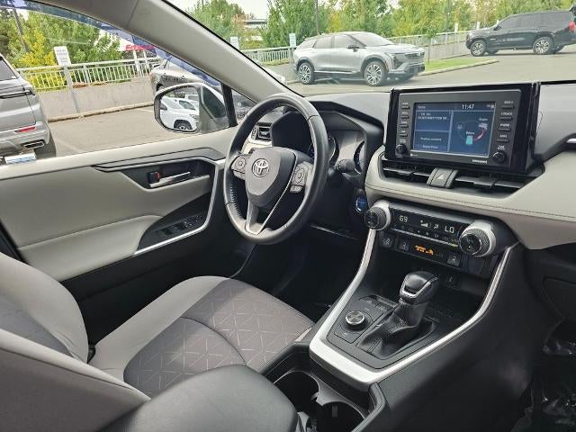 2020 Toyota RAV4 Hybrid XLE