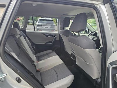 2020 Toyota RAV4 Hybrid XLE