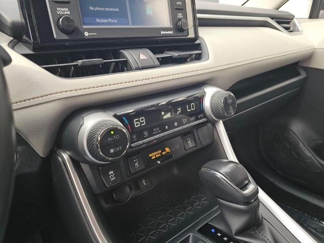 2020 Toyota RAV4 Hybrid XLE