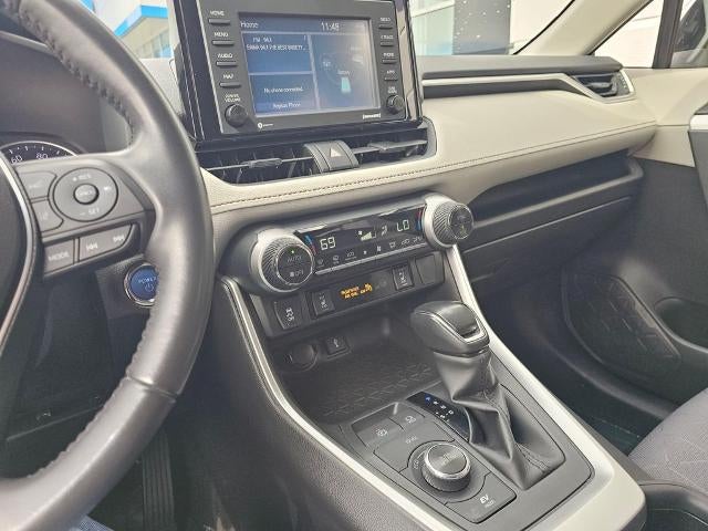 2020 Toyota RAV4 Hybrid XLE