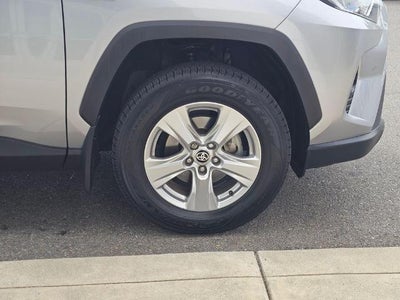 2020 Toyota RAV4 Hybrid XLE