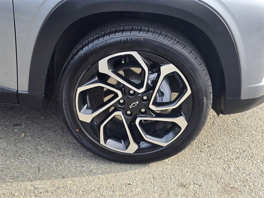 2025 Chevrolet Trax Base