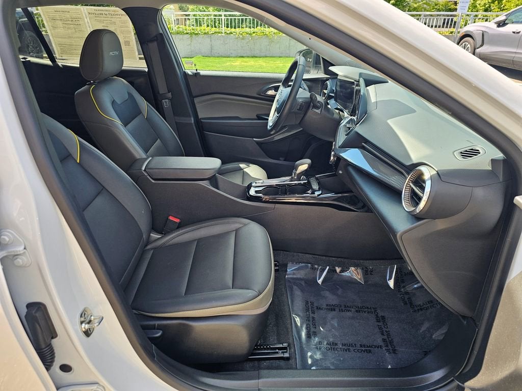 2025 Chevrolet Trax Base