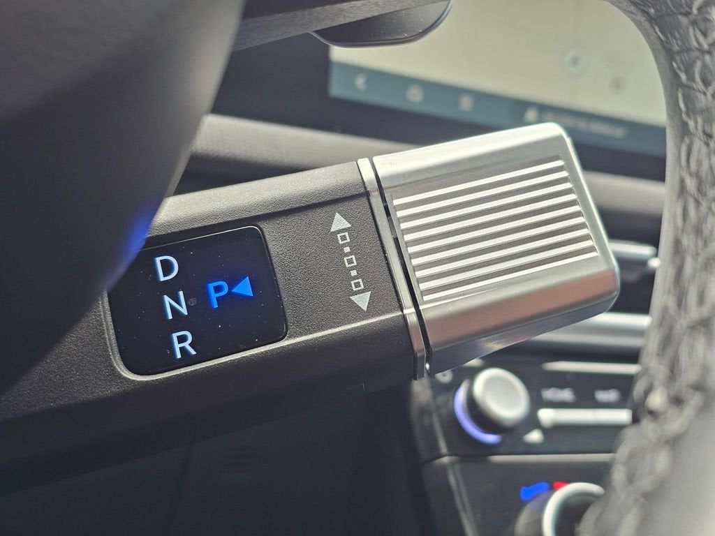 2025 Hyundai Tucson Hybrid Base
