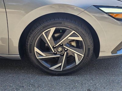 2025 Hyundai Elantra Limited